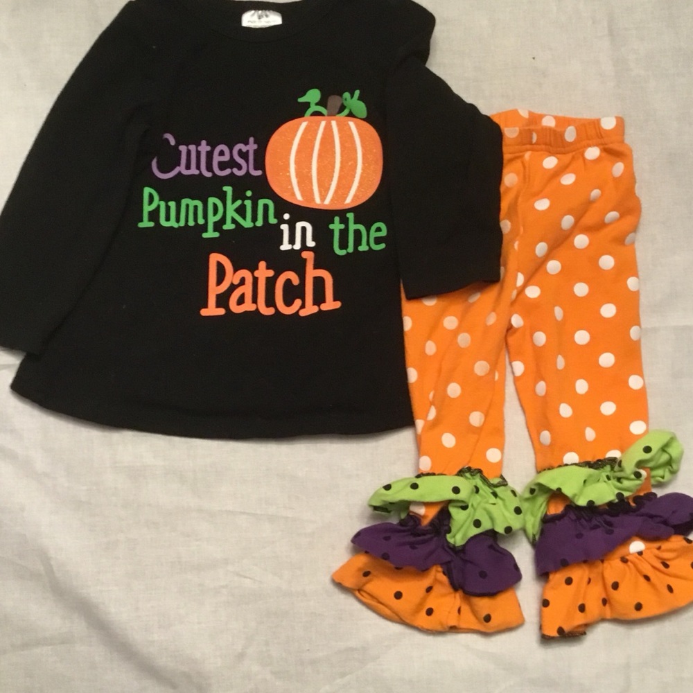 A Two Piece Fall Outfit For Your Little Pumpkin